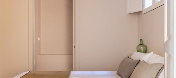 2 bedrooms Apartment in Ciutat Vella, Spain No. 135589 17