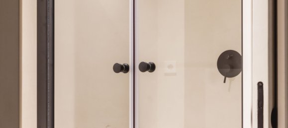 2 bedrooms Apartment in Ciutat Vella, Spain No. 135589 20