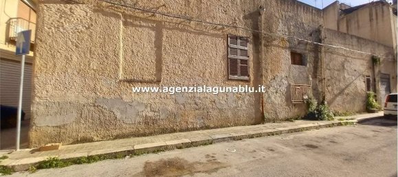 Casa de 3 dormitorios en Mazara del Vallo, Italy No. 51719 2