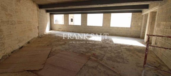 180m² Office in Ta' Xbiex, Malta No. 12016 5