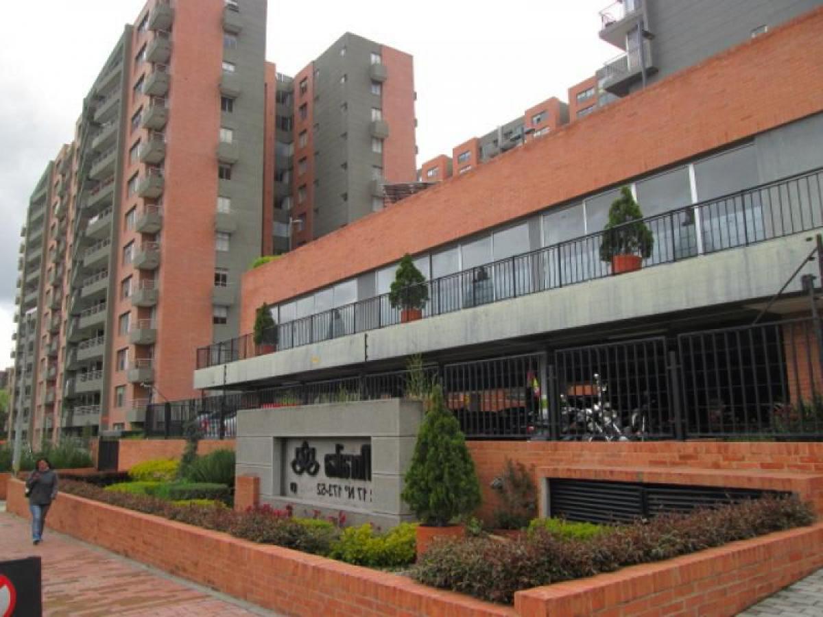 3 bedrooms House in Bogota, Colombia No. 9800