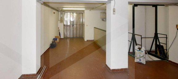 Офис с 8 комнатами в Милан, Италия № 242076 9