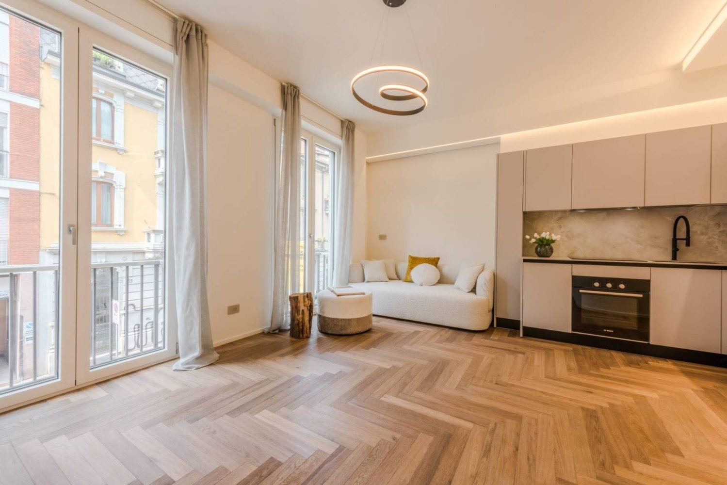 1 bedroom Apartment in Milan, Italy No. 379828