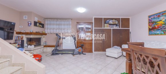 4 rooms Villa in Noviglio, Italy No. 139766 4