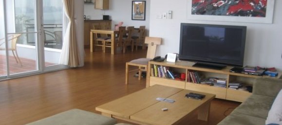 3 bedrooms Apartment in Tay Ho, Vietnam No. 5042 4