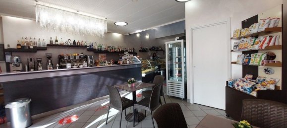  عقار تجاري في Arezzo, Italy 220متر مربع رقم 207094 9