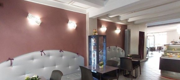  عقار تجاري في Arezzo, Italy 220متر مربع رقم 207094 15