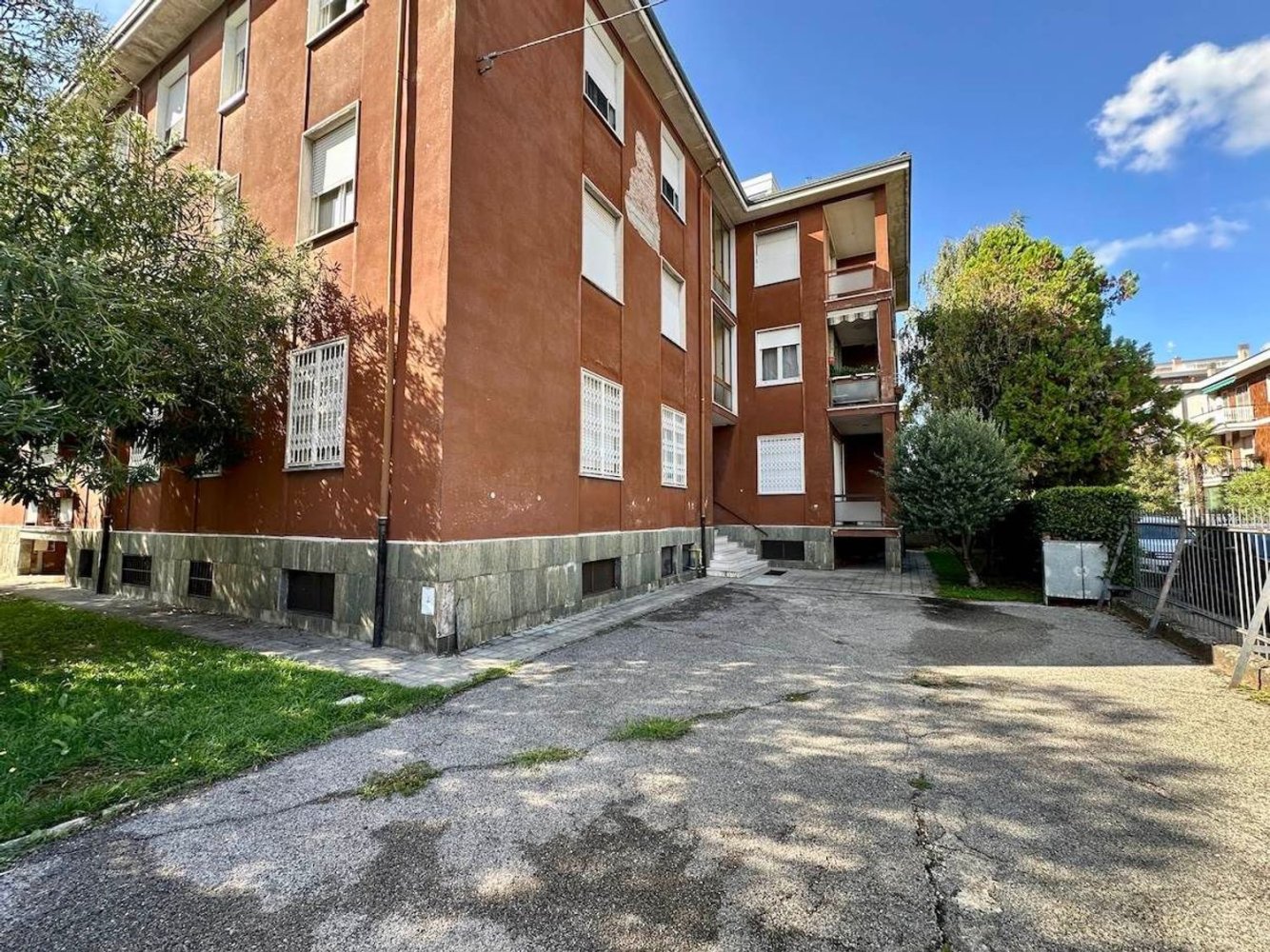 4 غرف نوم شقة في Varedo, Italy رقم 378428