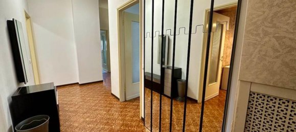 4 غرف نوم شقة في Varedo, Italy رقم 378428 6