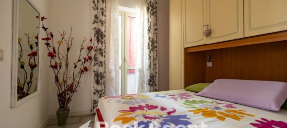 3 bedrooms Apartment in Stalettì, Italy No. 297645 5