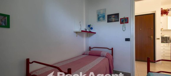 3 bedrooms Apartment in Stalettì, Italy No. 297645 9