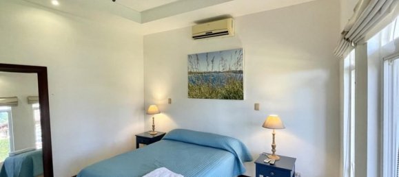 Casa de 4 dormitorios en Parrita, Costa Rica No. 470 6