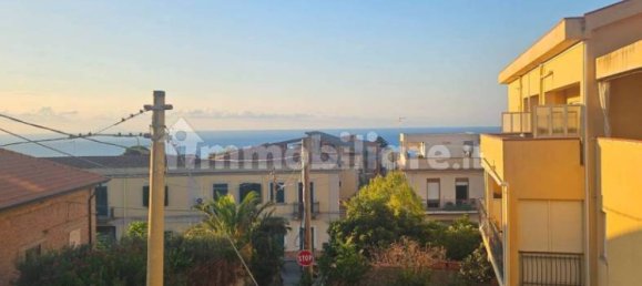 3 bedrooms House in Messina, Italy No. 280913 20