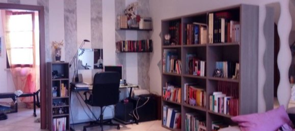 Дом с 7 комнатами в Виареджо, Италия № 175685 2