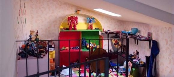 Дом с 7 комнатами в Виареджо, Италия № 175685 8