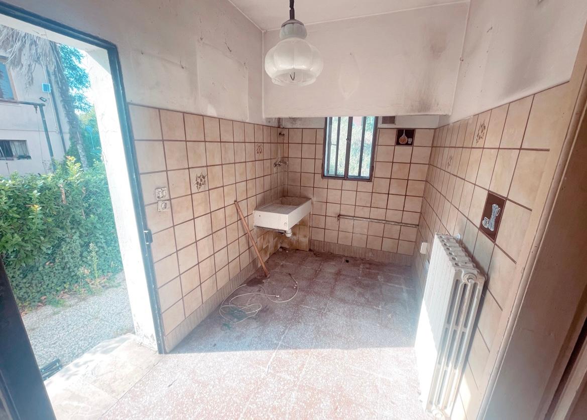 3 rooms House in Padua, Italy No. 238258