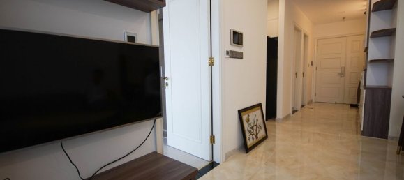 2 rooms Office in District 1, Vietnam No. 17558 16