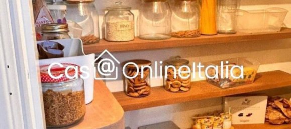 2 Schlafzimmer Haus in Viareggio, Italy, Nr. 175664 5