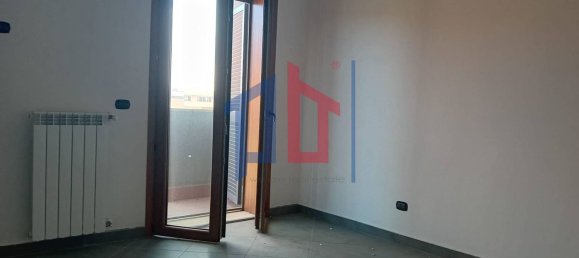 Квартира с 3 комнатами в Ардеа, Италия № 142559 14