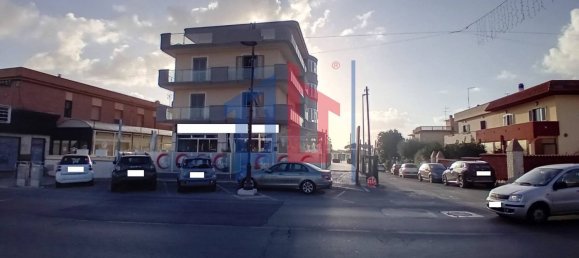 Квартира с 3 комнатами в Ардеа, Италия № 142559 20