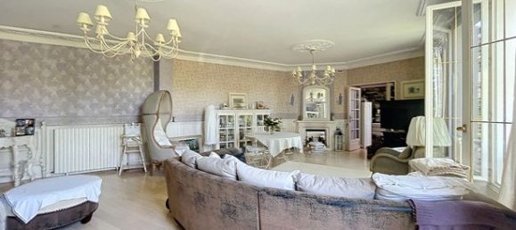 5 bedrooms House in Neuilly-Plaisance, France No. 313785 2