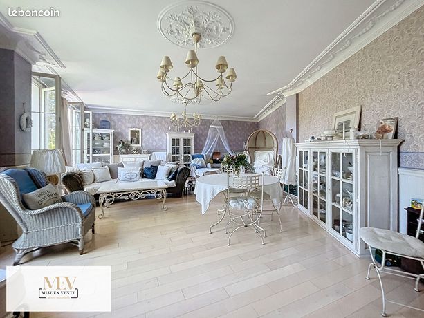 5 bedrooms House in Neuilly-Plaisance, France No. 313785