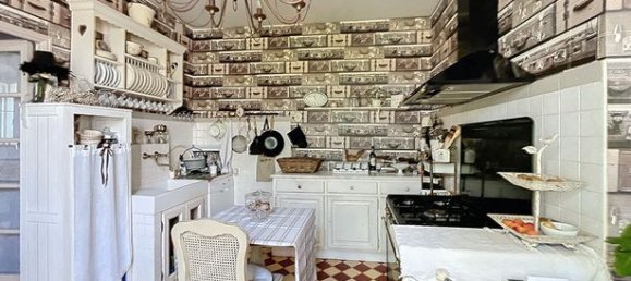 5 bedrooms House in Neuilly-Plaisance, France No. 313785 4