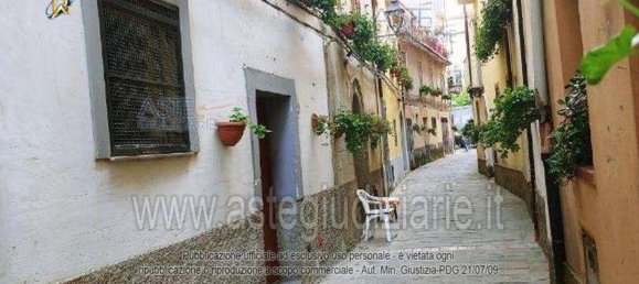 4 rooms Apartment in Ceraso, Italy No. 180068 8