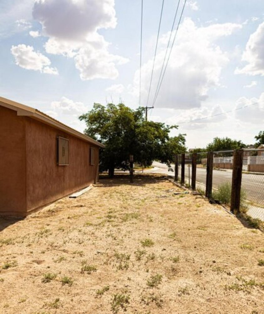 3 bedrooms House in Albuquerque, USA No. 399411