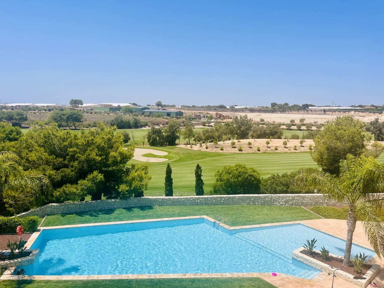 Ático de 3 dormitorios en Pinar De Campoverde, Spain No. 187970