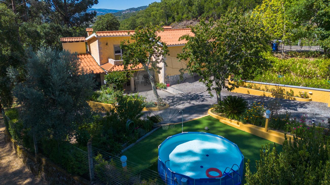 Casa de 5 dormitorios en Baiao, Portugal No. 177076
