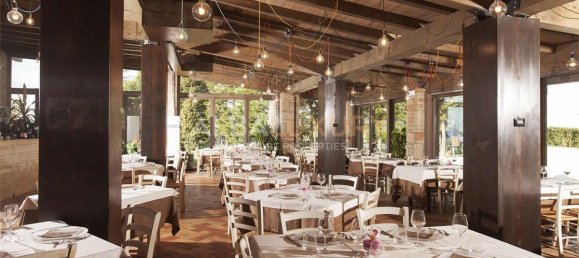 6 bedrooms Villa in Pitigliano, Italy No. 448 7