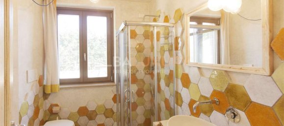 6 bedrooms Villa in Pitigliano, Italy No. 448 10