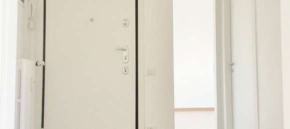 Apartamento de 2 dormitorios en Merate, Italy No. 336430 3