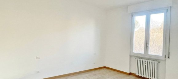 Apartamento de 2 dormitorios en Merate, Italy No. 336430 4