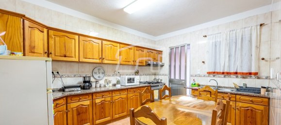 2 Schlafzimmer Villa in Calheta, Portugal, Nr. 216283 5