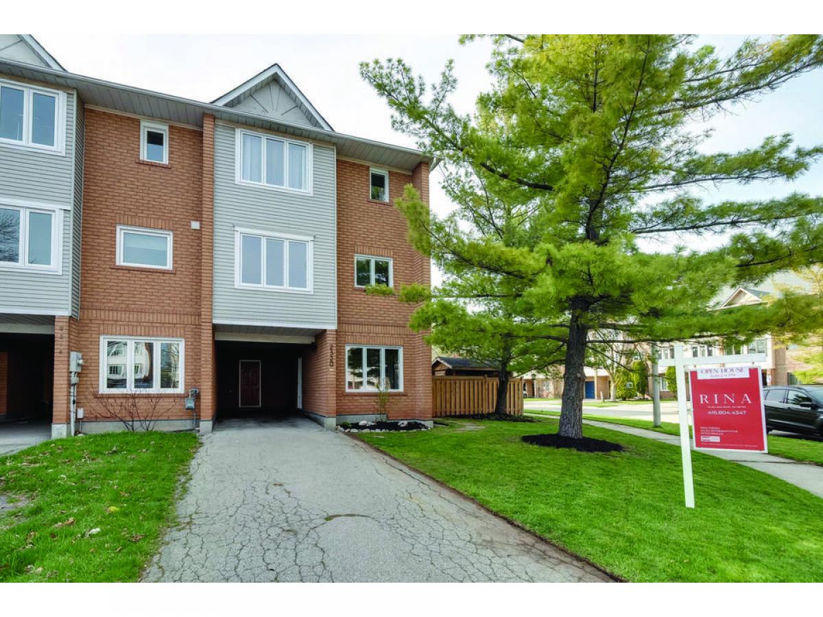 3 غرف نوم منزل في Oakville, Canada رقم 483