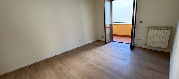 Квартира с 2 комнатами в Флоренция, Италия № 213739 9