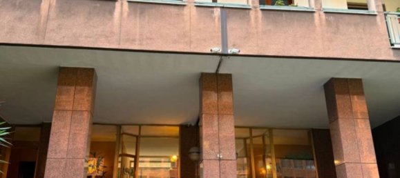 1 bedroom Apartment in Milan, Italy No. 340669 6