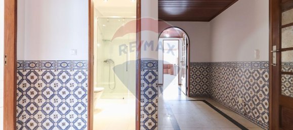 3 bedrooms Apartment in Lisbon, Portugal No. 81613 18