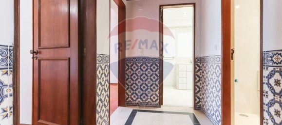 3 bedrooms Apartment in Lisbon, Portugal No. 81613 17