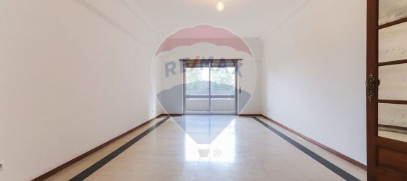 3 bedrooms Apartment in Lisbon, Portugal No. 81613 25