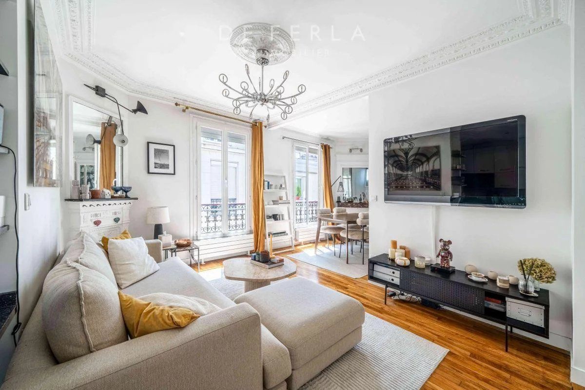 1 bedroom Apartment in Paris, France No. 298133