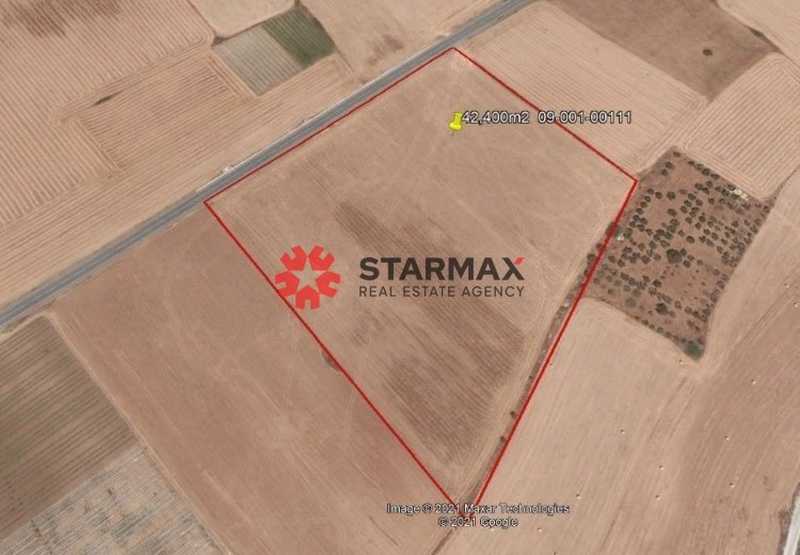 42400m² Land in Softades, Cyprus No. 21549