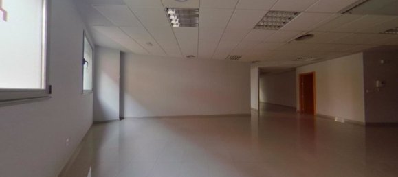 Bureau à Leon, Spain 150m² No. 65734 6