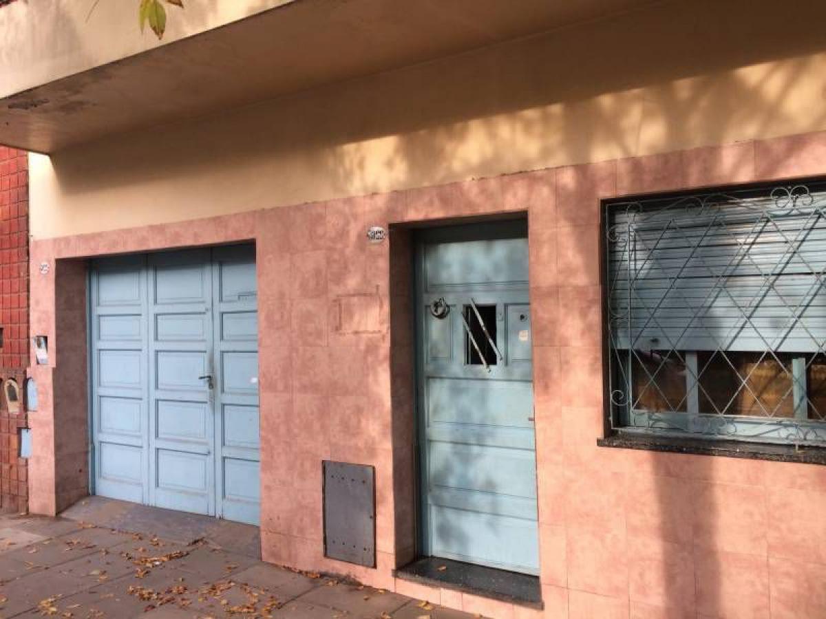 Дом с 4 спальнями в Буэнос-Айрес, Аргентина № 65599