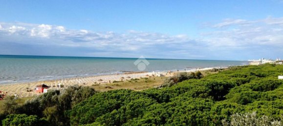 2 bedrooms Apartment in Jesolo, Italy No. 202467 4