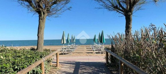 2 bedrooms Apartment in Jesolo, Italy No. 202467 2