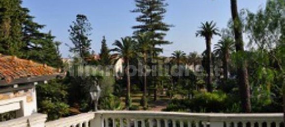 2-salle Appartement à Bordighera, Italy No. 162162 8