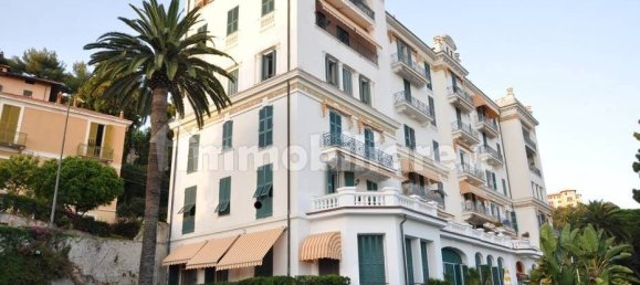 2-salle Appartement à Bordighera, Italy No. 162162 6